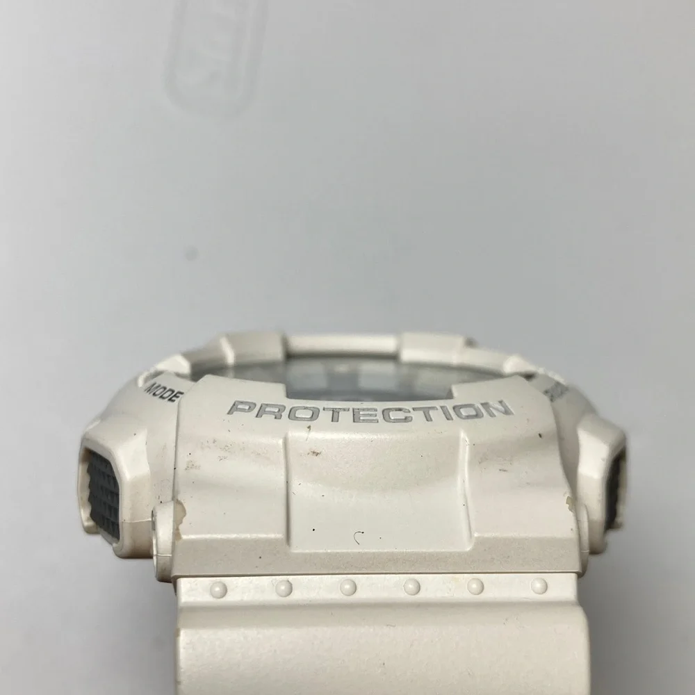 Casio Gshock, GA-110C, off white matte finish, new battery